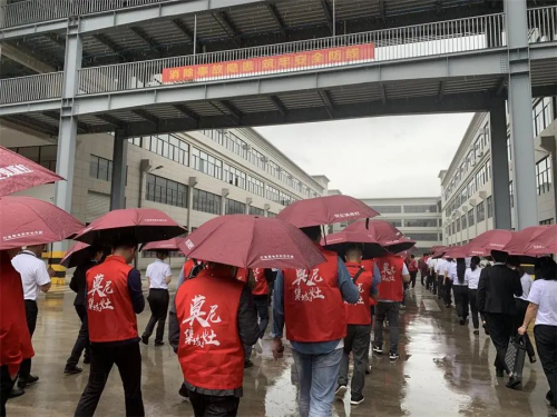 因势而谋，执梦远行！莫尼集成灶5月招商峰会火爆签单中~